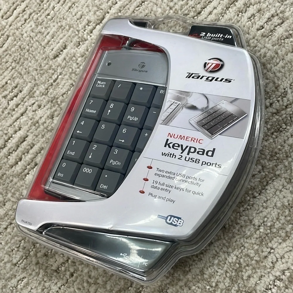 TARGUS | NWT TARGUS NUMERIC KEYPAD WITH 2 USB PORTS, PLUG AND PLAY